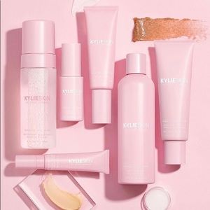 kylieSkin Makeup - Kylie SKIN CARE kylieSkin Makeup - Kylie SKIN CARE